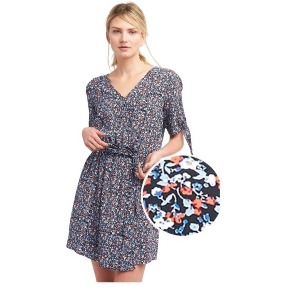 GAP ditsy floral wrap dress